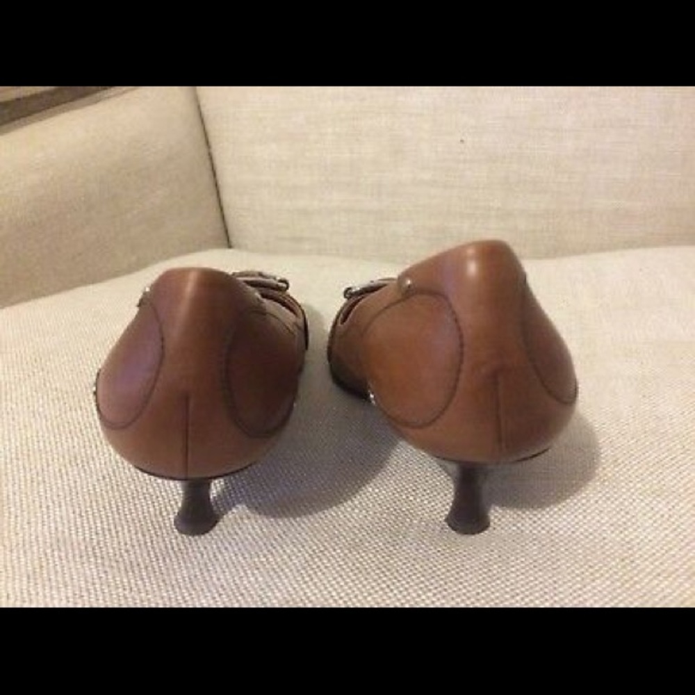 Prada Pumps Brown Leather Buckle Retro Kitten Heel - Picture 5 of 8